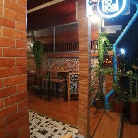Gogoal Latkrabang Apartment Bangkok Exterior foto
