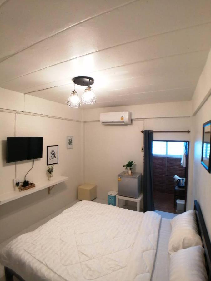 Gogoal Latkrabang Apartment Bangkok Exterior foto