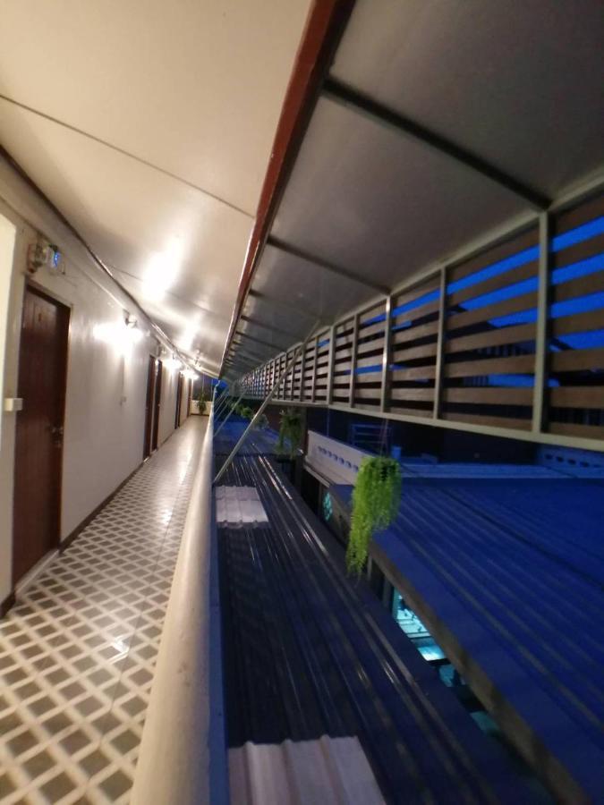 Gogoal Latkrabang Apartment Bangkok Exterior foto